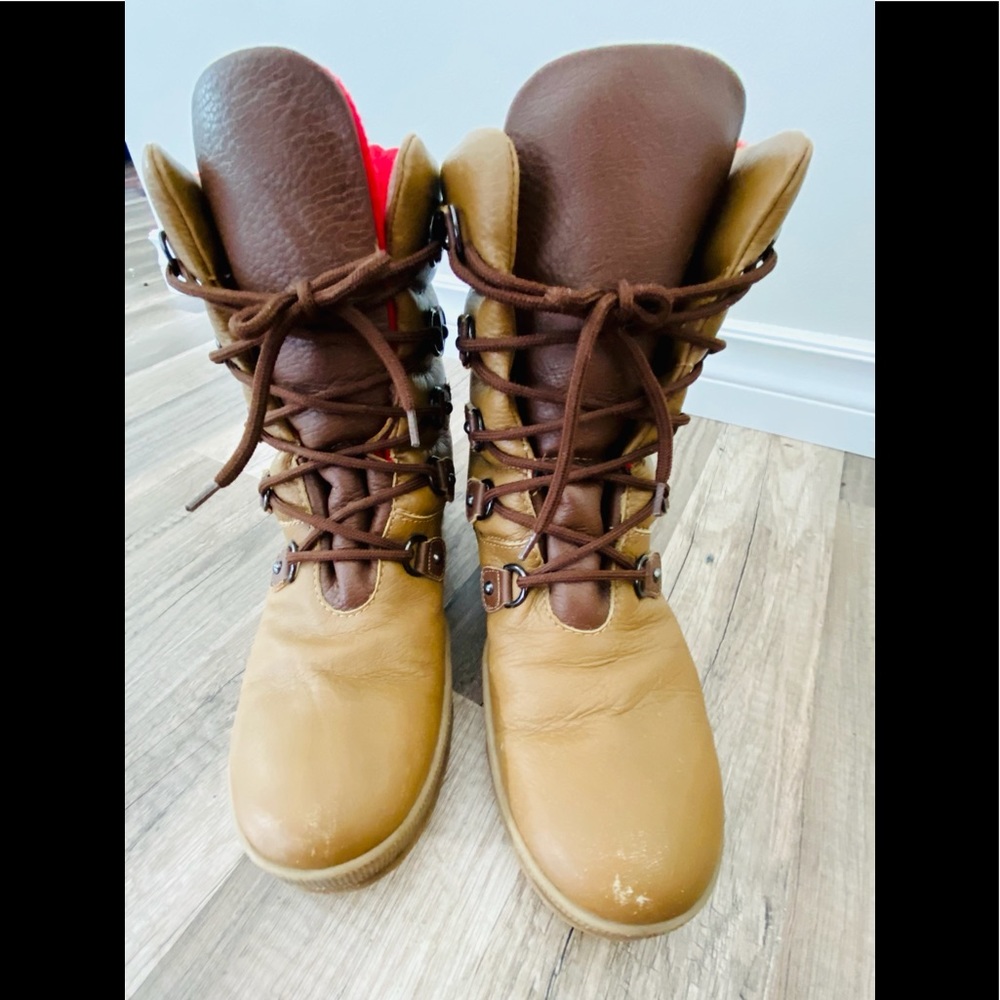 Cougar Original Pillow Boots - Picture 2 of 9